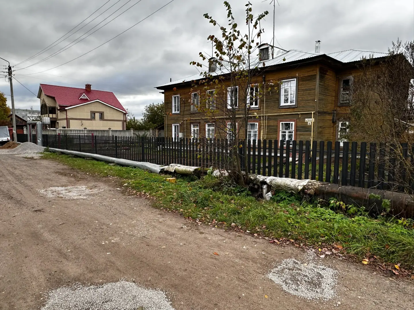 Забор из евроштакетника 63м Черное Дерево 3D Принтек фото 2 в Воронеже