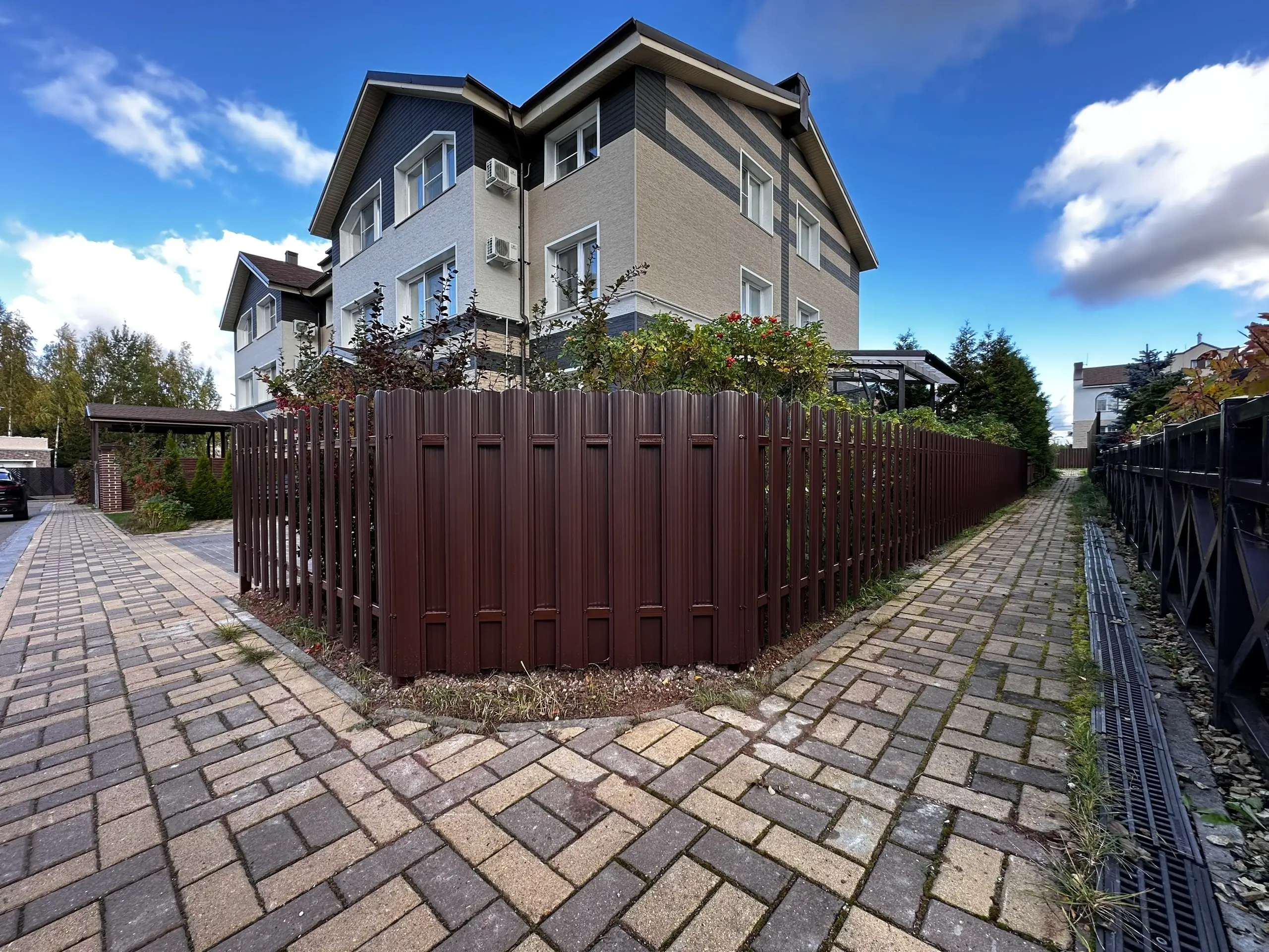 Заборчик из евроштакетника 18м RAL8017/8017 Шоколад двусторонний фото 1 в Воронеже