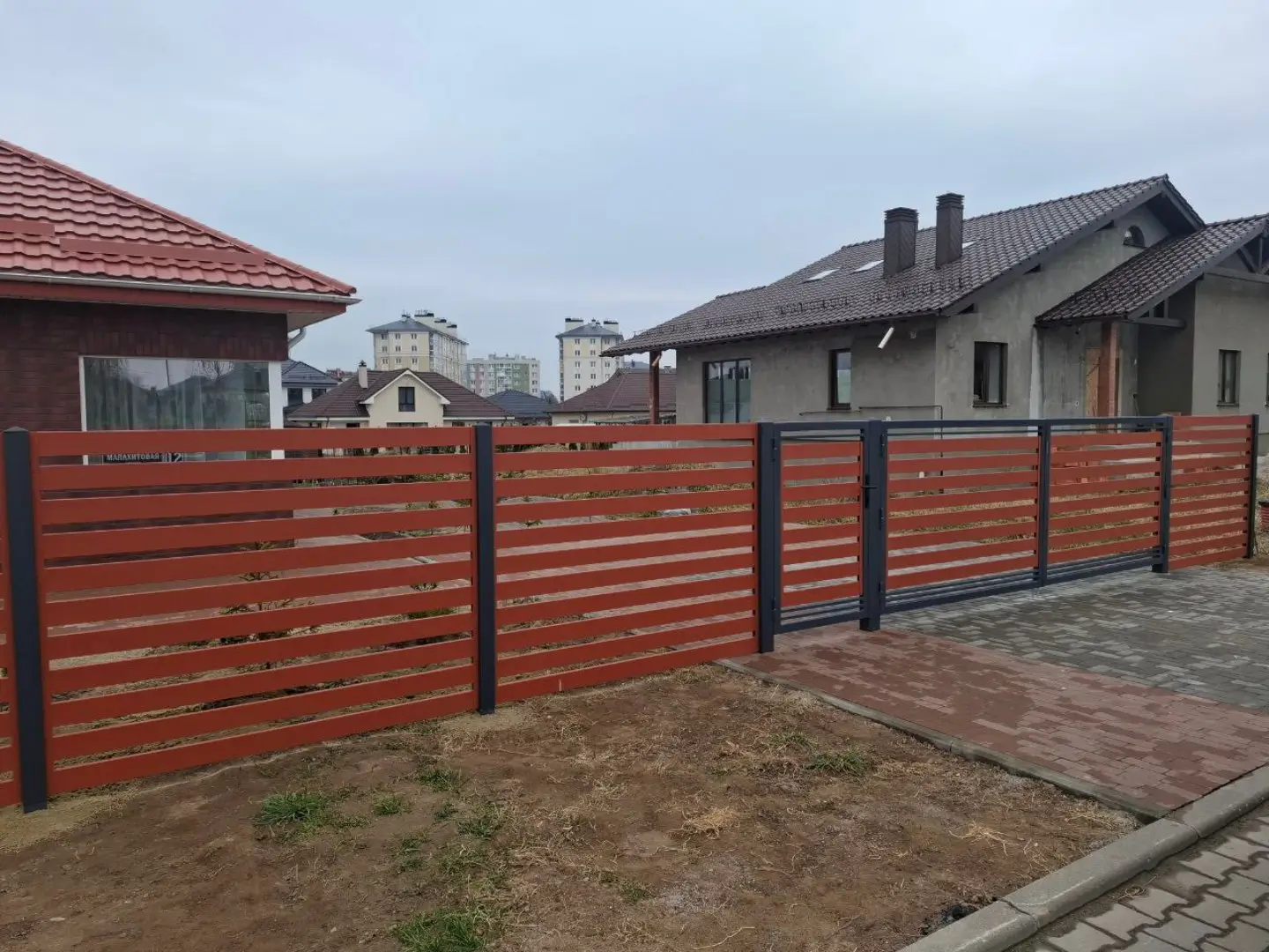 Забор-ранчо из металлопланкена 18м RAL8004 Терракотовый